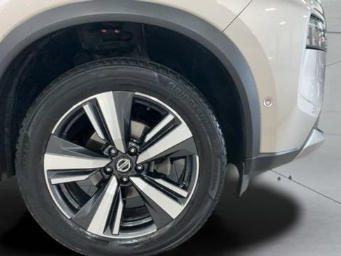 Used 2021 Nissan Rogue Platinum AWD/4WD image 24
