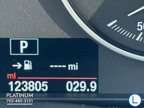 Used 2015 BMW 320i xDrive Sedan AWD/4WD image 11