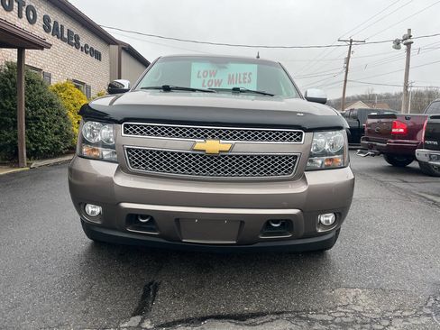 Used 2013 Chevrolet Tahoe LTZ image 3