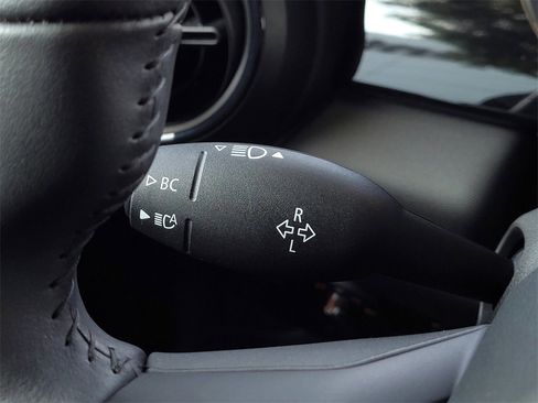 Used 2023 MINI Cooper SE image 23