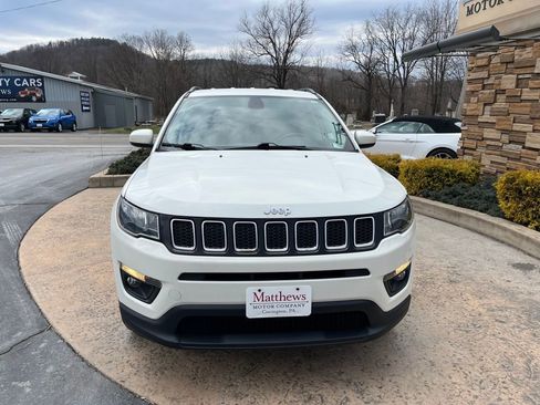 Used 2021 Jeep Compass Latitude AWD/4WD image 3