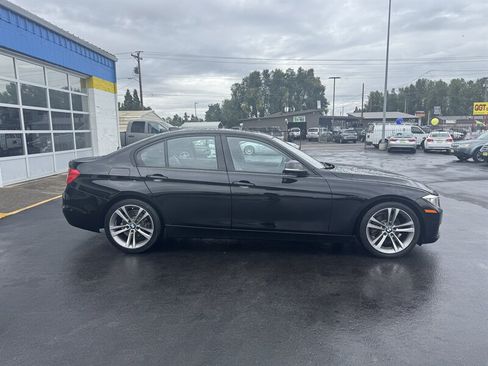 Used 2013 BMW 328i Sedan RWD image 4