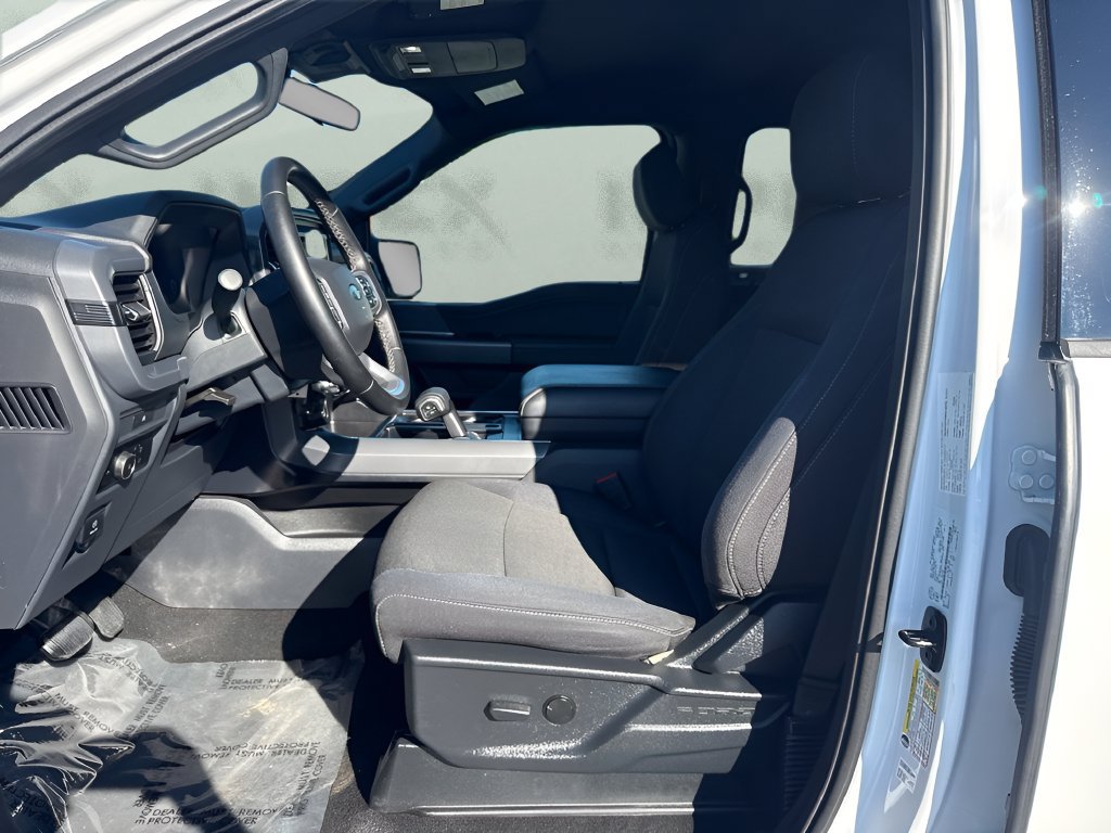 Used 2025 Ford F150 XLT w/ Equipment Group 301A Standard AWD/4WD image 9