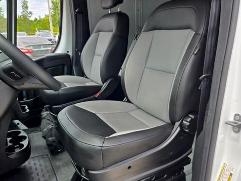 Used 2026 RAM ProMaster 2500 w/ Convenience Group FWD image 11
