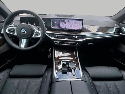 Used 2026 BMW X5 xDrive40i w/ M Sport Package AWD/4WD image 14
