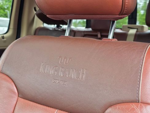Used 2014 Ford F150 King Ranch w/ King Ranch Luxury Package RWD image 33