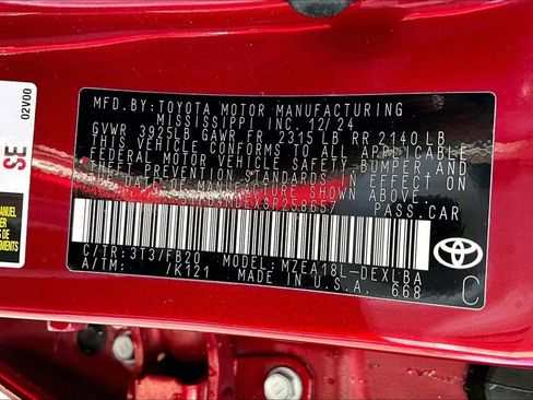 Used 2025 Toyota Corolla LE image 29