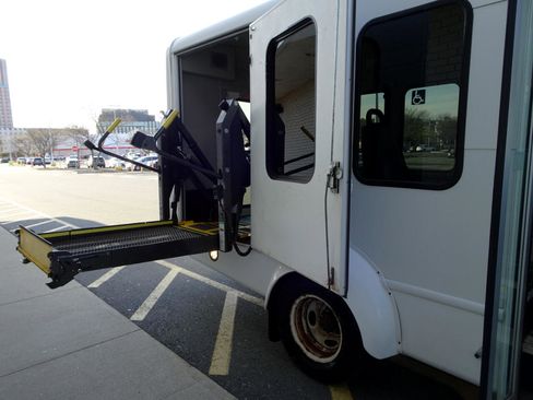 Used 2016 Ford E-350 and Econoline 350 Super Duty w/ Shuttle Bus Prep Package image 14