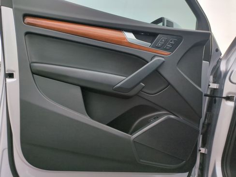 Used 2023 Audi Q5 2.0T Premium w/ Convenience Package AWD/4WD image 13