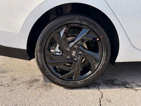 New 2026 Hyundai Elantra Sport FWD image 32
