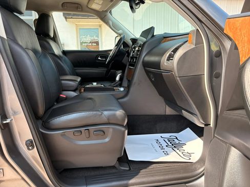 Used 2021 Nissan Armada SL w/ Captain's Chairs Package AWD/4WD image 13