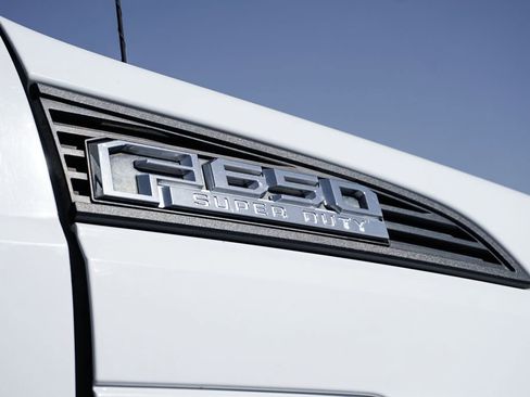 Used 2016 Ford F650 2WD Regular Cab Super Duty image 52