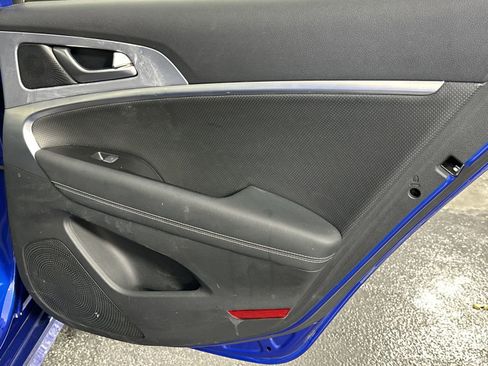 Used 2020 Genesis G70 3.3T AWD/4WD image 32