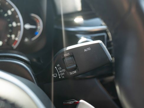 Used 2019 BMW 540i w/ M Sport Package RWD image 27