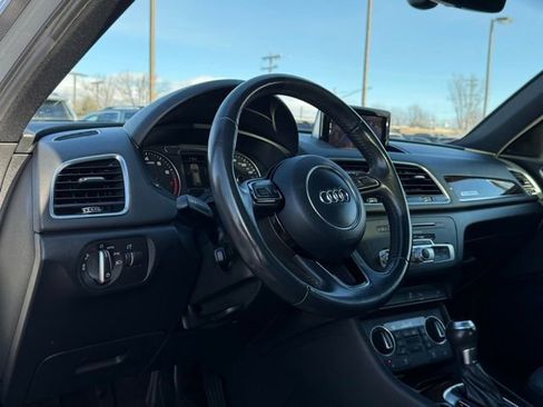 Used 2018 Audi Q3 2.0T Premium Plus image 14