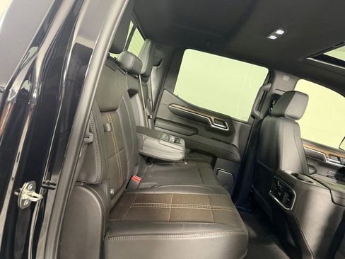 Used 2024 Chevrolet Silverado 1500 High Country AWD/4WD image 27