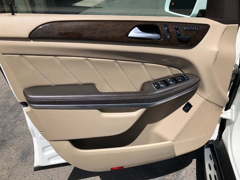 Used 2014 Mercedes-Benz GL 450 4MATIC image 14