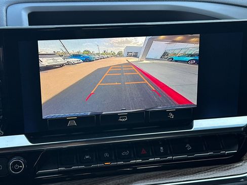 Used 2024 Chevrolet Silverado 1500 LT Trail Boss w/ Convenience Package II image 27