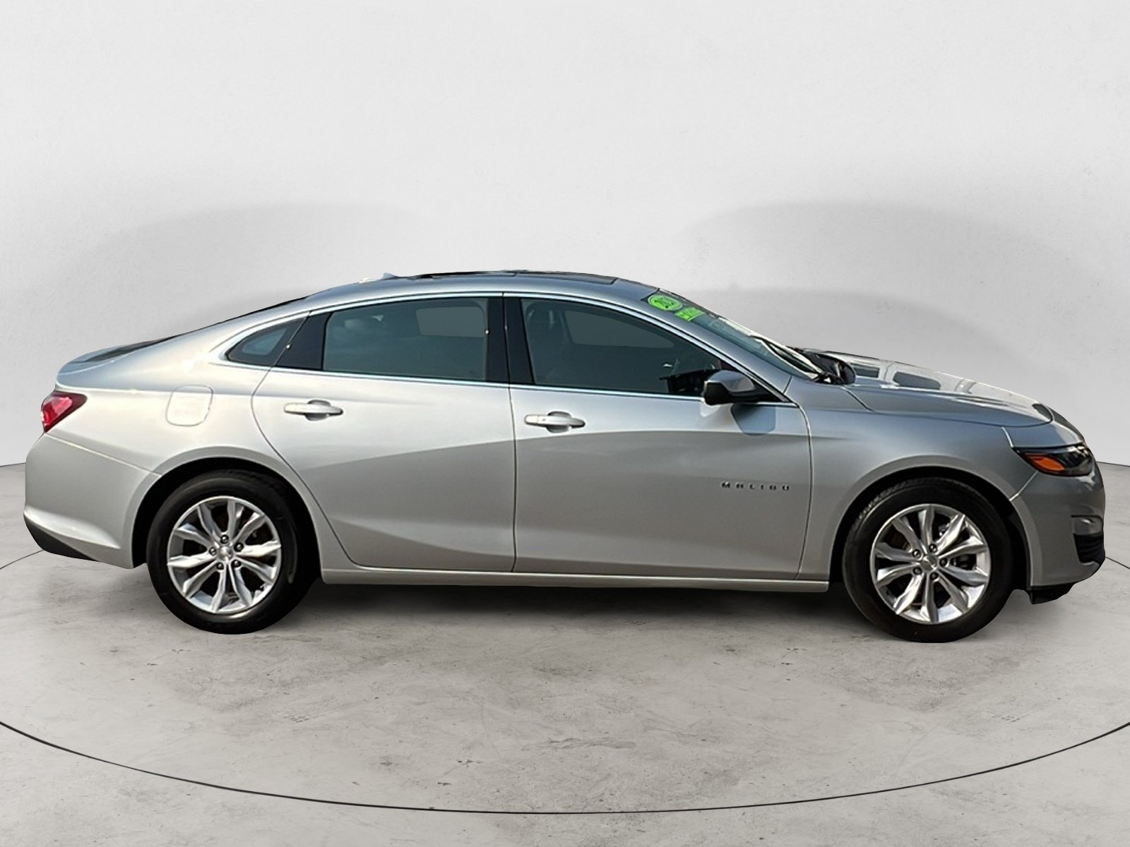 Used 2020 Chevrolet Malibu LT w/ Leather Package FWD image 7