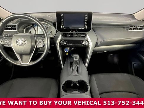 Used 2022 Toyota Venza LE AWD/4WD image 7