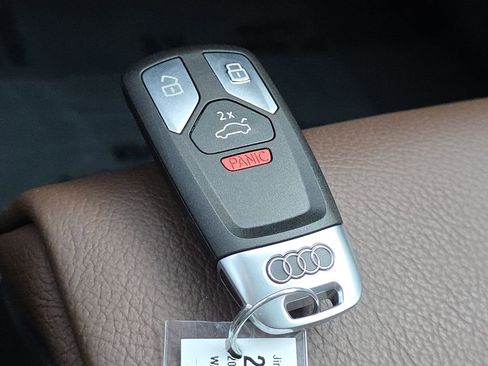 Used 2019 Audi Q5 Prestige AWD/4WD image 29