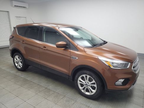 Used 2017 Ford Escape SE w/ SE Cold Weather Package AWD/4WD image 11