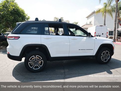 Used 2022 Jeep Grand Cherokee Trailhawk w/ Advanced Protech Group II image 7