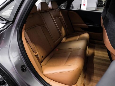 Used 2023 Lucid Air Grand Touring image 39