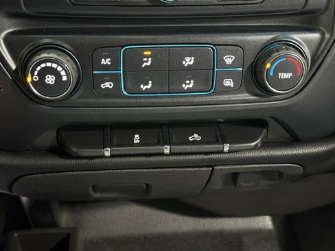 Used 2018 Chevrolet Silverado 1500 W/T w/ Trailering Package AWD/4WD image 17