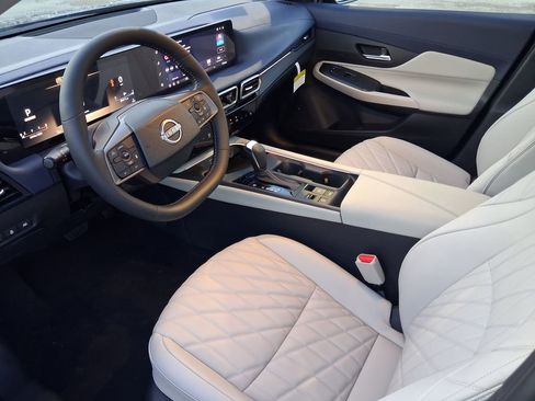 New 2026 Nissan Sentra SL w/ Floor Mat Package FWD image 7
