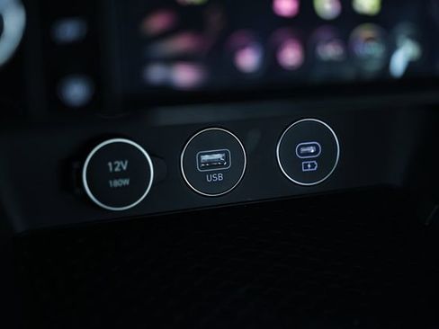 Used 2026 Genesis G70 2.5T image 38