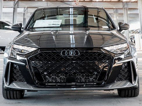 New 2026 Audi RS 3 image 3