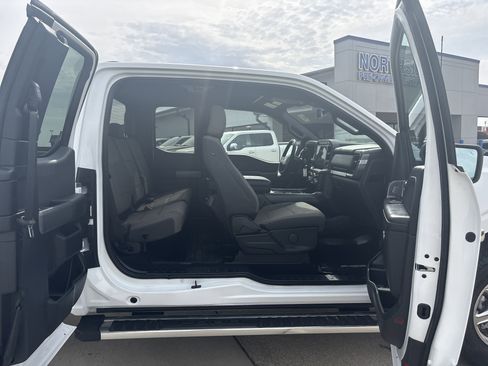 Used 2024 Ford F150 XLT w/ FX4 Off-Road Package image 7