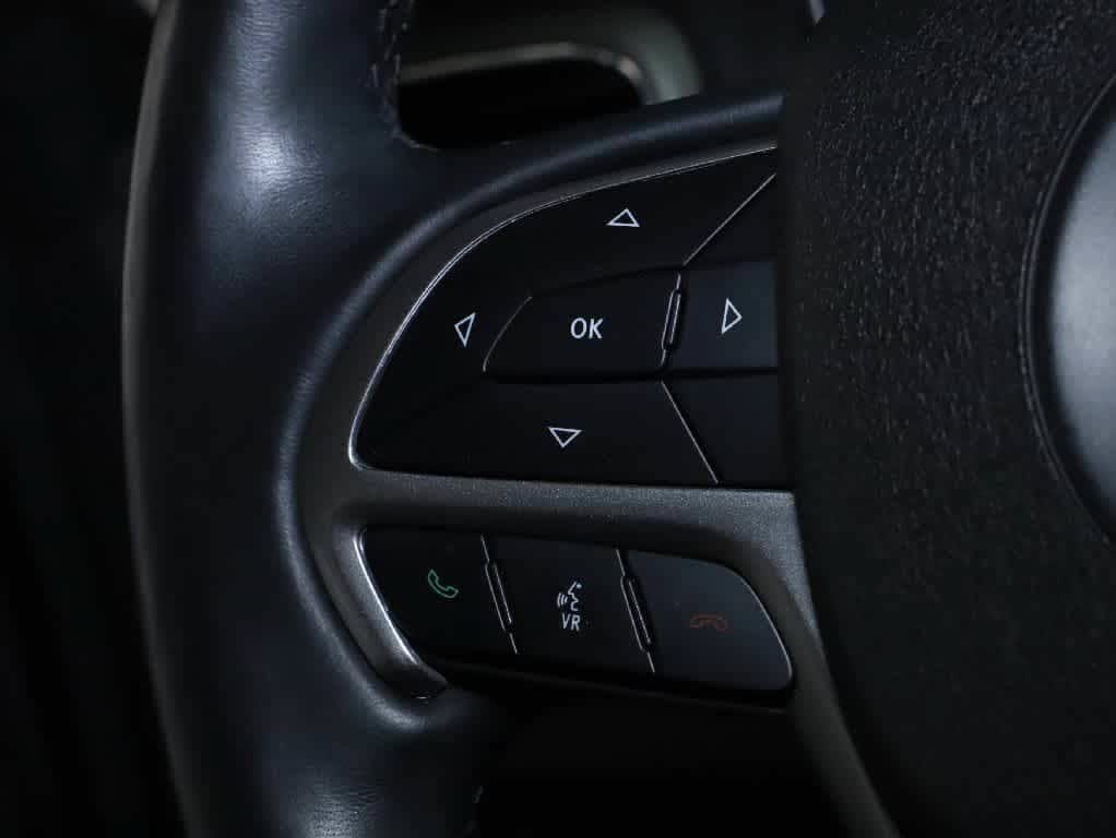 Used 2018 Jeep Grand Cherokee Altitude AWD/4WD image 22