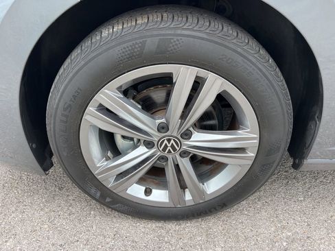 Used 2022 Volkswagen Jetta SE FWD image 7
