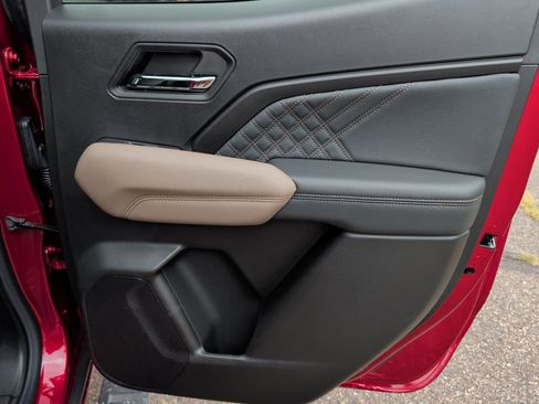 New 2026 GMC Canyon Denali AWD/4WD image 39