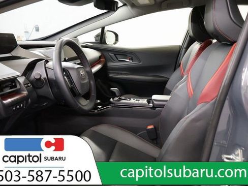 Used 2024 Toyota Prius Prime FWD image 12