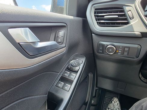 Certified 2022 Ford Escape SEL AWD/4WD image 18