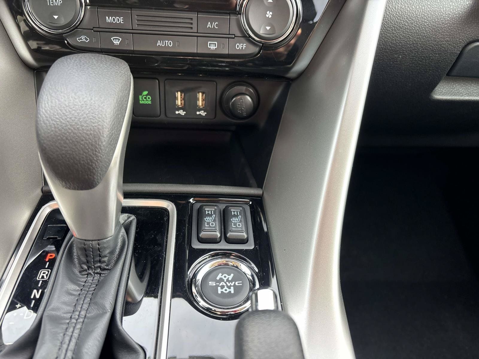 New 2026 Mitsubishi Eclipse Cross LE AWD/4WD image 11