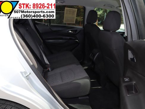 Used 2022 Chevrolet Equinox LT w/ Driver Convenience Package AWD/4WD image 17