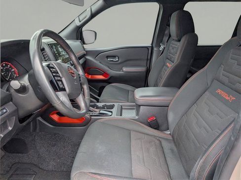 Used 2022 Nissan Frontier Pro-X w/ Technology Package image 17