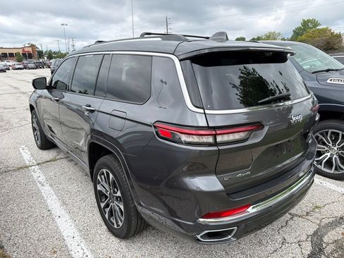 Used 2021 Jeep Grand Cherokee L Overland w/ Luxury Tech Group IV AWD/4WD image 3