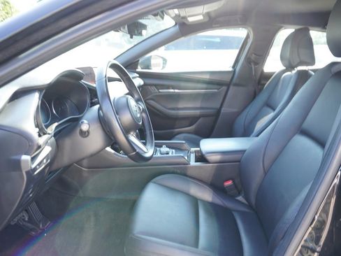 Used 2024 MAZDA MAZDA3 s FWD image 2