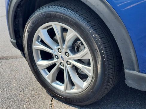 Certified 2023 Ford Explorer XLT w/ Equipment Group 202A image 34