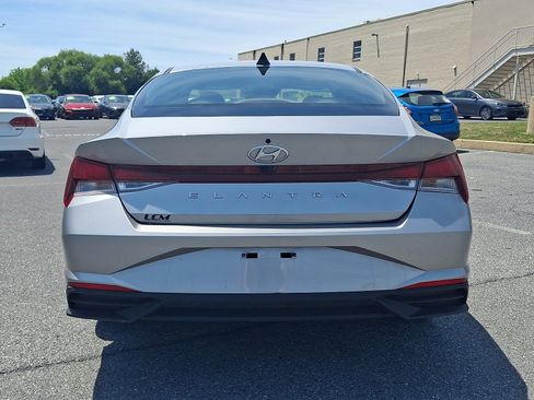 Certified 2023 Hyundai Elantra SEL w/ Convenience Package FWD image 6