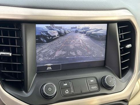 Used 2023 GMC Acadia Denali image 24