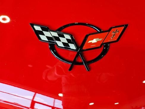 Used 2002 Chevrolet Corvette Convertible w/ Preferred Equipment Group2 RWD image 21