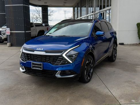 Certified 2025 Kia Sportage SX image 4