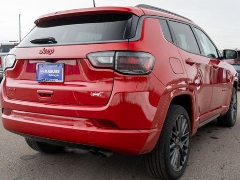 Used 2022 Jeep Compass Limited w/ (RED) Package image 6