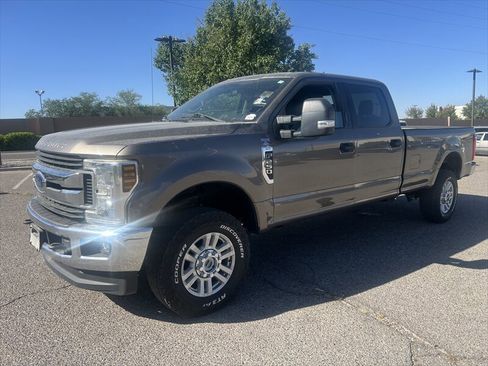 Used 2019 Ford F250 XLT w/ XLT Value Package AWD/4WD image 5